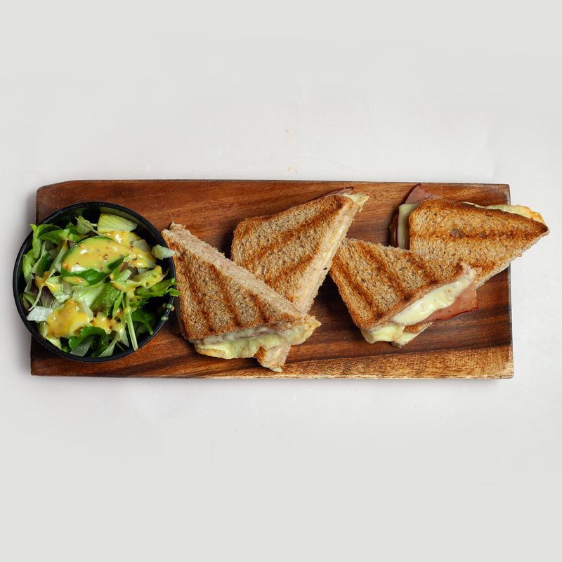 Belgický toast s trhaným hovězím masem